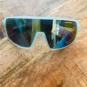 NWT All in motion adult sunglasses
